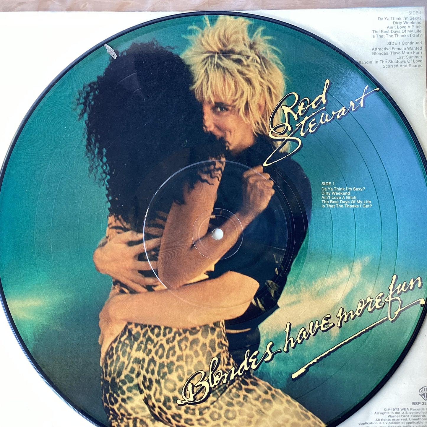 Rod Stewart - Blondes Have More Fun