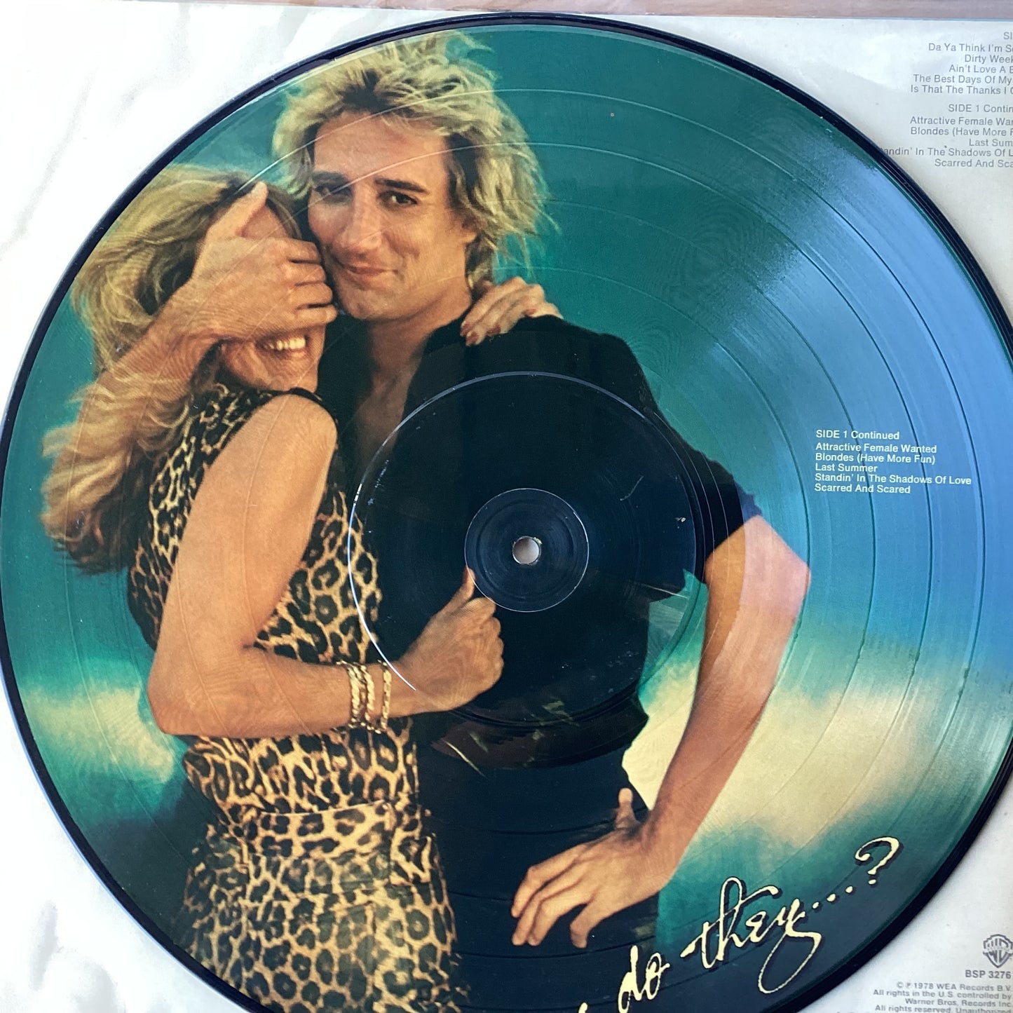 Rod Stewart - Blondes Have More Fun