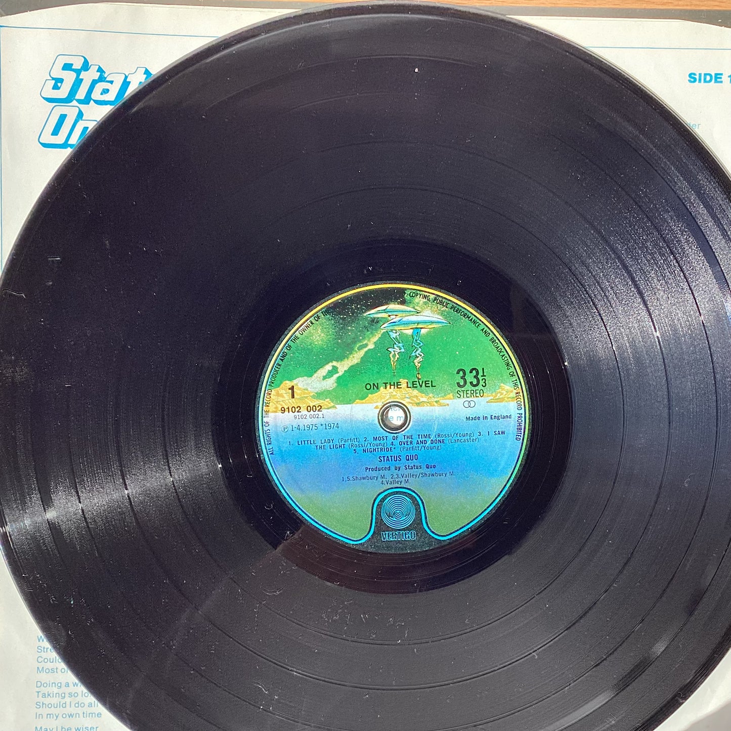 Status Quo - On the Level